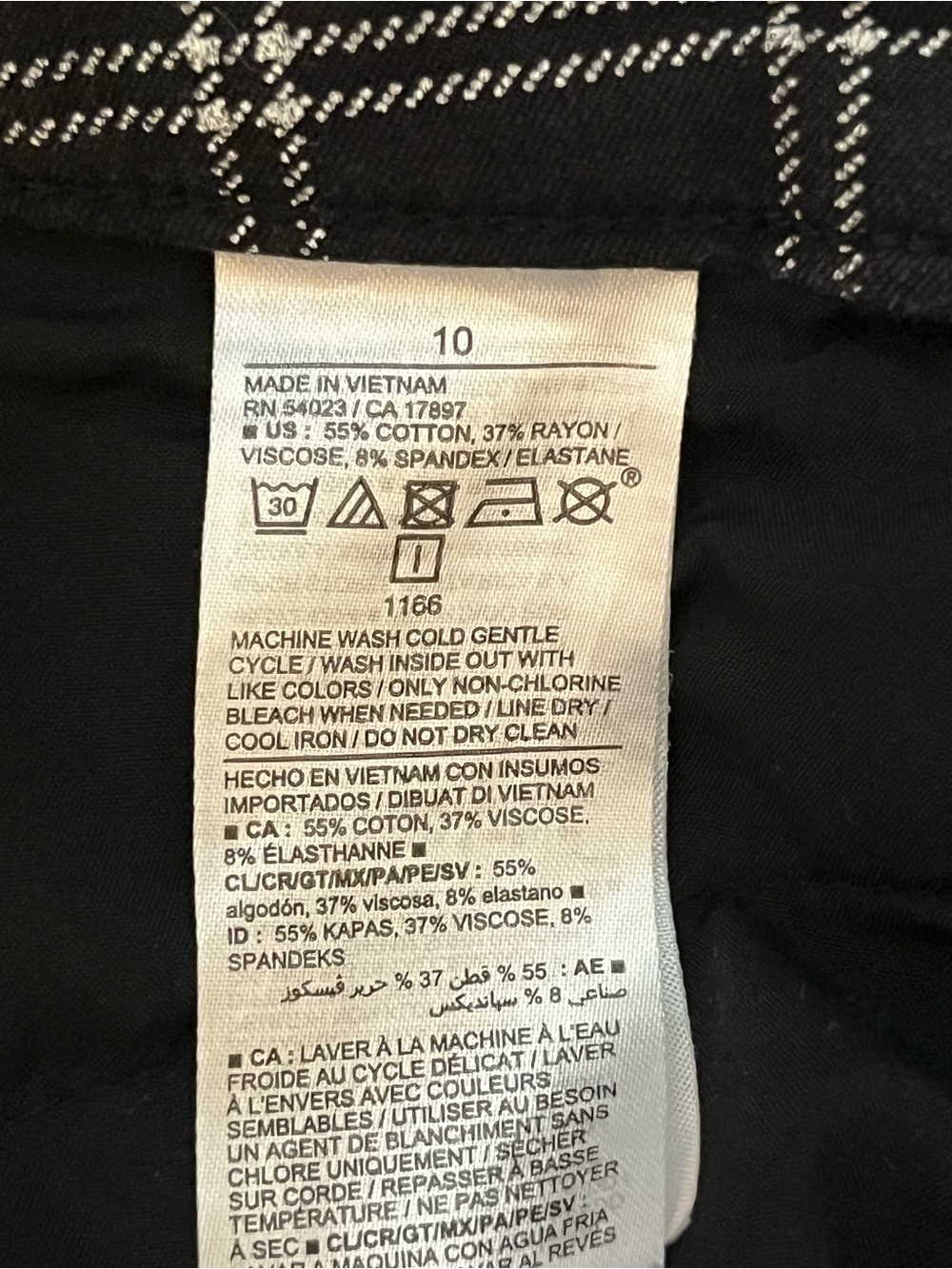 Old Navy Women's High Rise Pixie Pants White/Black plaid . Size 10 Regular EUC - Picture 7 of 7